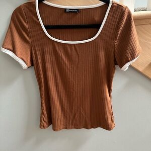 Trendy Couture Women's Tan Ribbed Tee